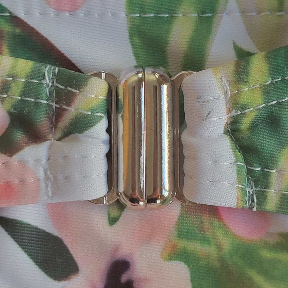 🌟 NWT BEACHSISSI ⛱️ One Piece Flirty Floral Women's Swimwear Size M Ruffles - Picture 4 of 8